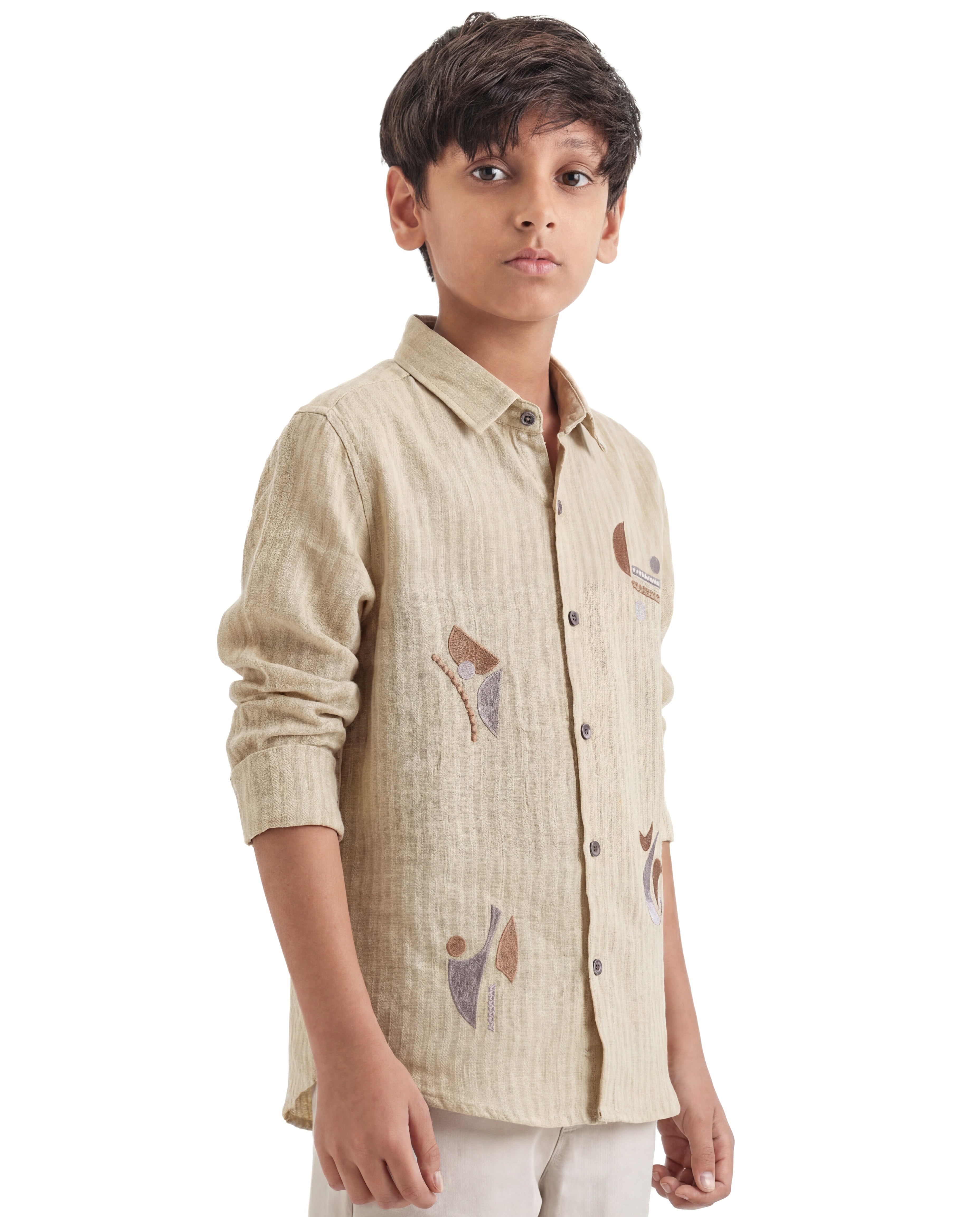 Abstract embroidery textured shirt