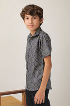 Boys' short-sleeve shirt with over-all geometric print