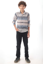 Contemporary geometric print shirt